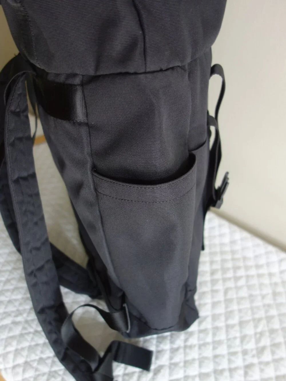 EUC TIMBUK2 San Francisco Black Messenger Backpack Roll Top Travel Bag